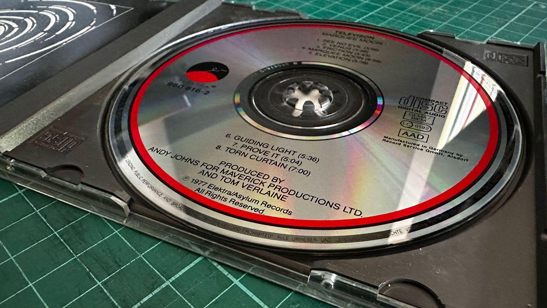 Az első CD-ken kiadott zenei albumok és a  CD formátum indulása az 1980-as években